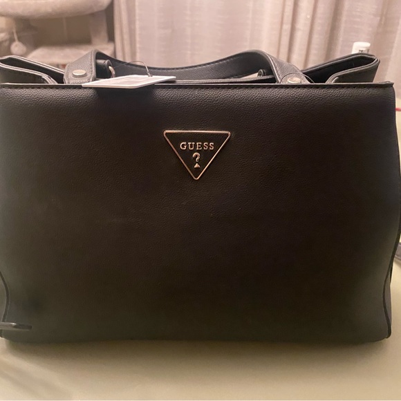 Black guess purse - Picture 2 of 5